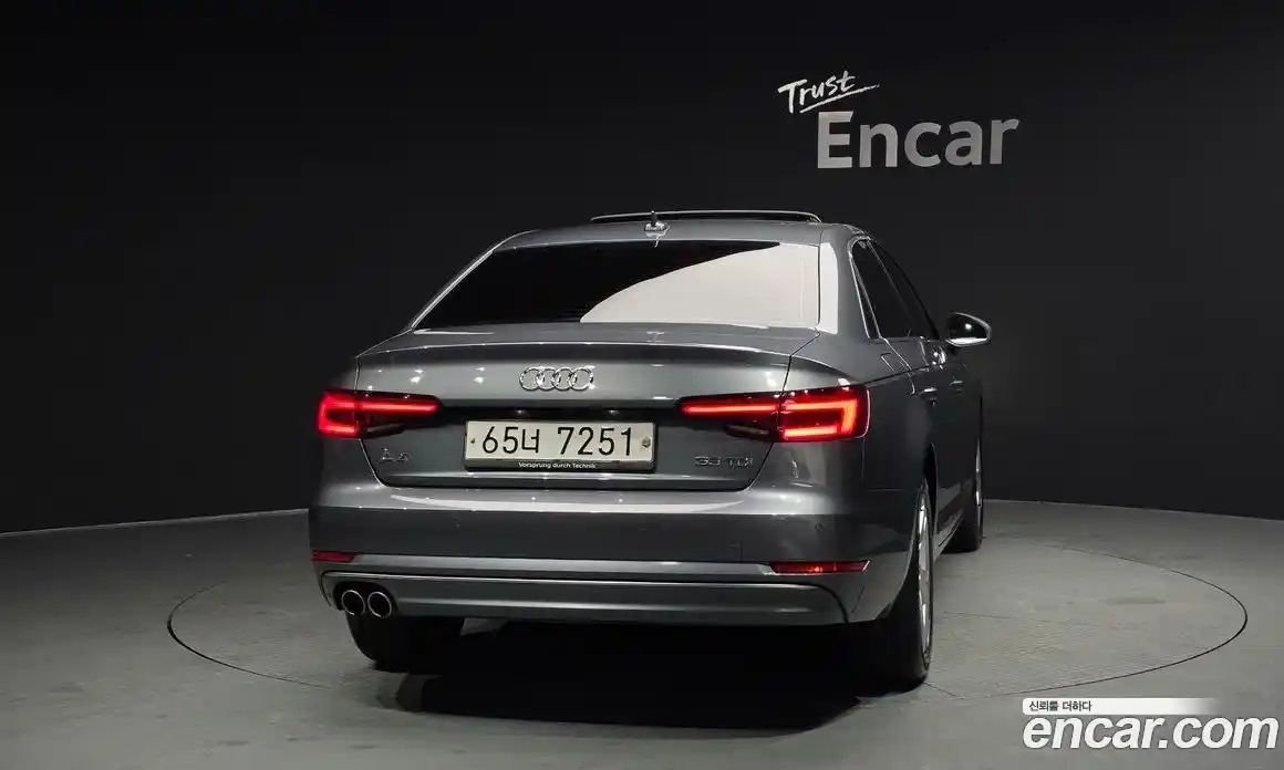 Audi A4 2018 2.0 гидро в Москве № 229799, фото 4