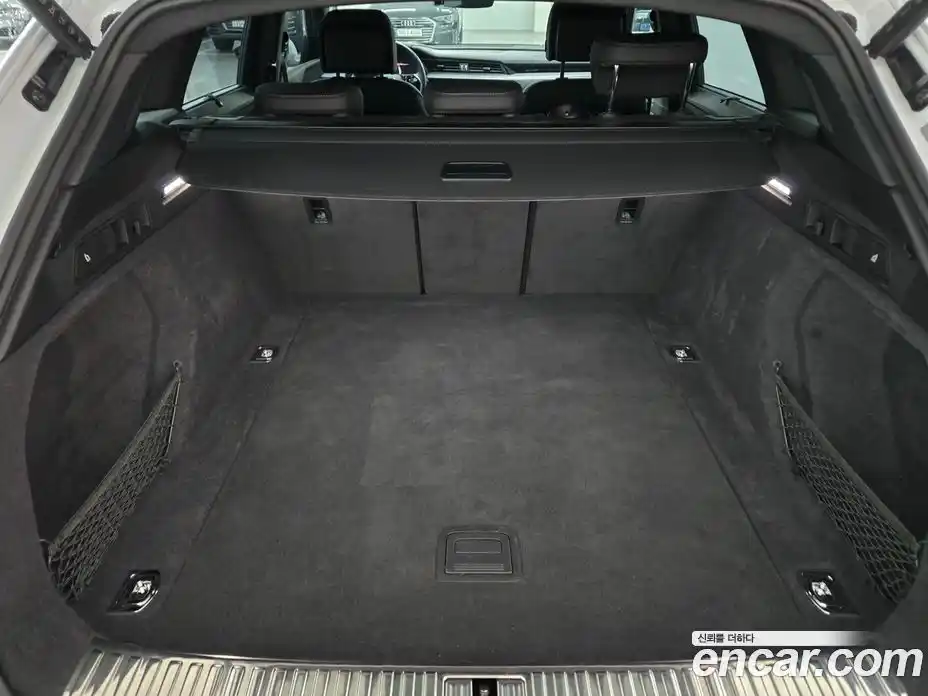 Audi Q8 e-tron 2024 0.3 гидро в Москве № 230291, фото 16