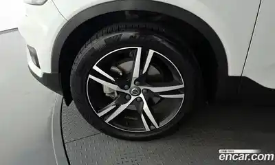 Volvo XC40 2019 2.0 гидро в Москве № 230554, миниатюра 5