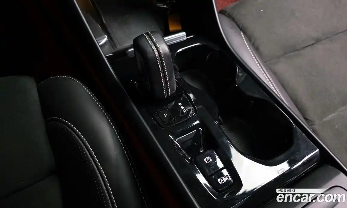 Volvo XC40 2019 2.0 гидро в Москве № 230554, фото 9
