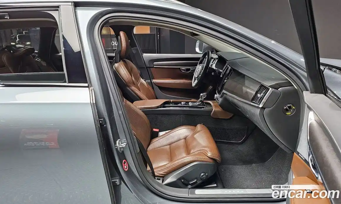 Volvo V90 2018 2.0 гидро в Москве № 230557, фото 10