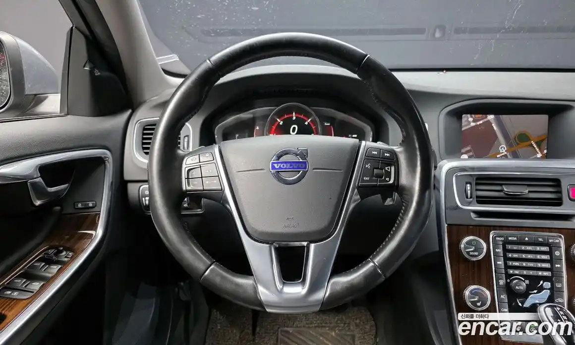 Volvo S60 2018 2.0 гидро в Москве № 230628, фото 13