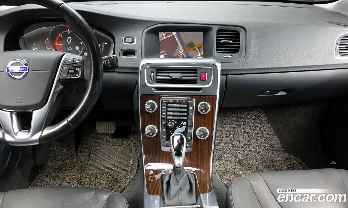 Volvo S60 2018 2.0 гидро в Москве № 230628, фото 14