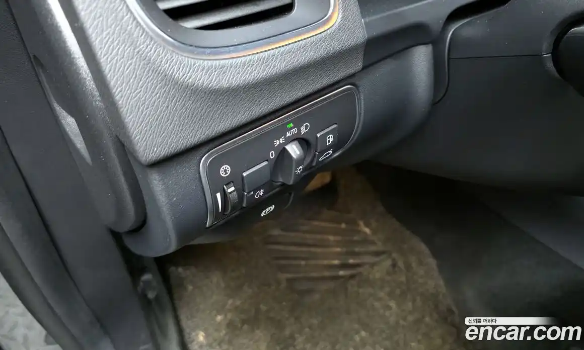 Volvo S60 2018 2.0 гидро в Москве № 230628, фото 17