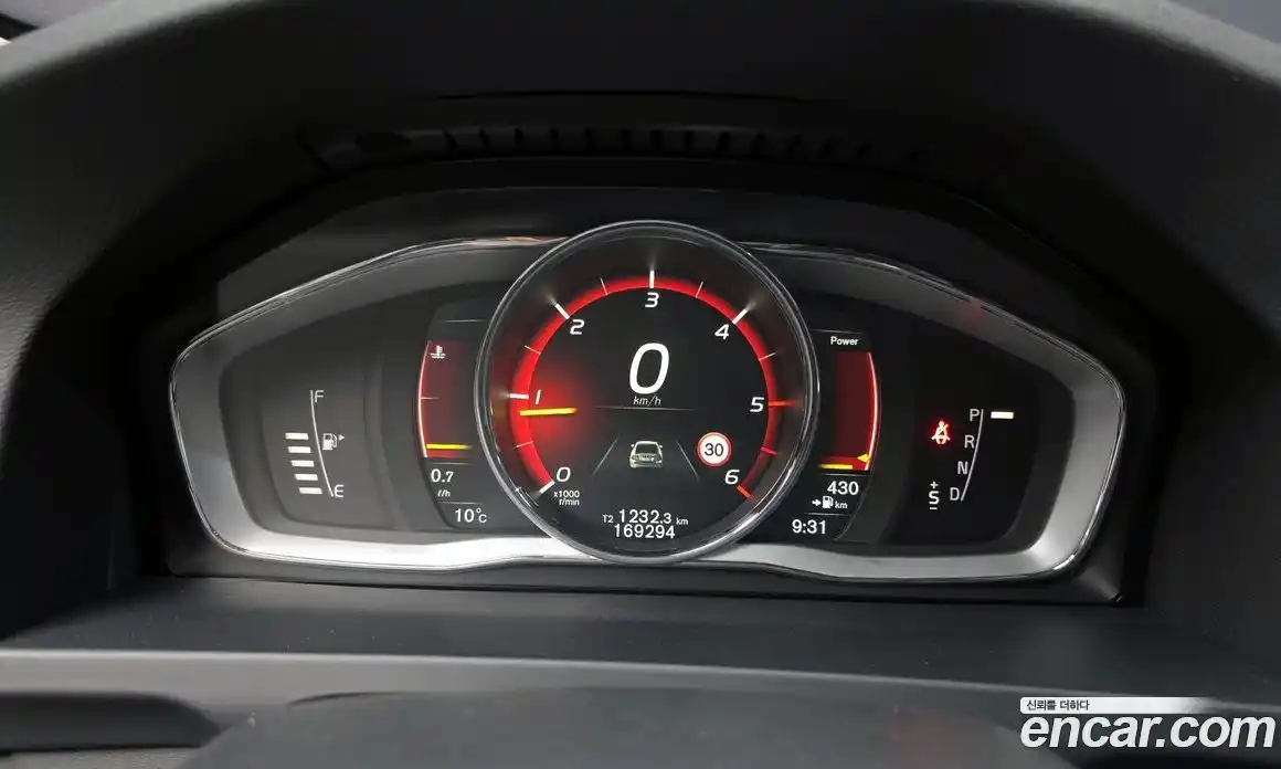 Volvo S60 2018 2.0 гидро в Москве № 230628, фото 8