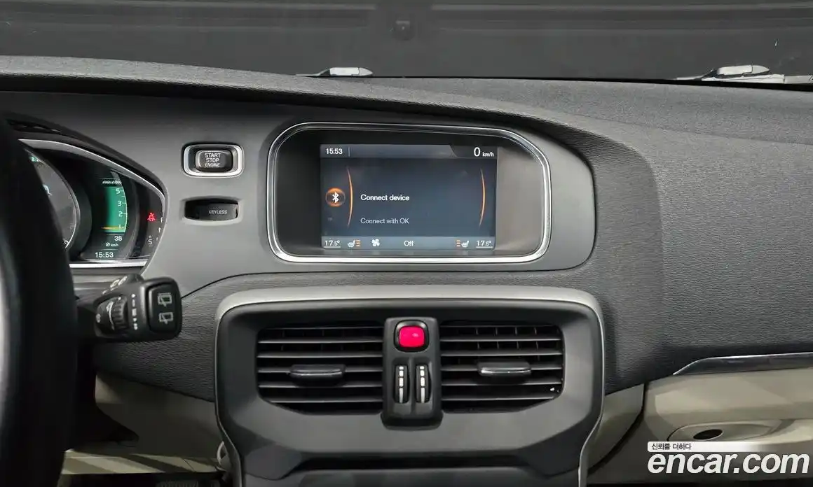 Volvo V40 2013 1.6 гидро в Москве № 230682, фото 15