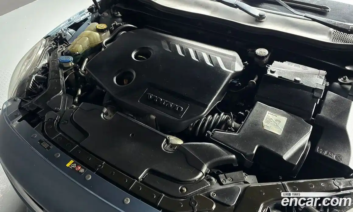 Volvo V40 2013 1.6 гидро в Москве № 230682, фото 6