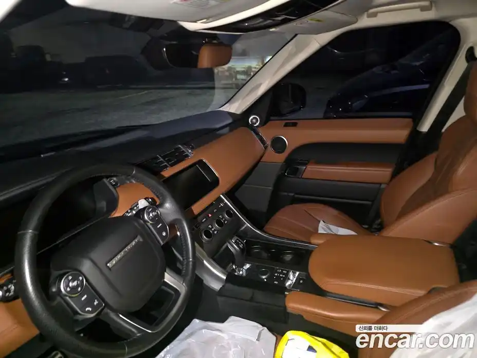 Land Rover Range-Rover Sport 2017 3.0 гидро в Москве № 231349, фото 19