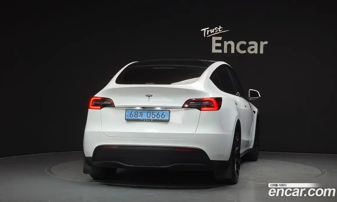 Tesla Model Y 2023 0.2 гидро в Москве № 231580, фото 4