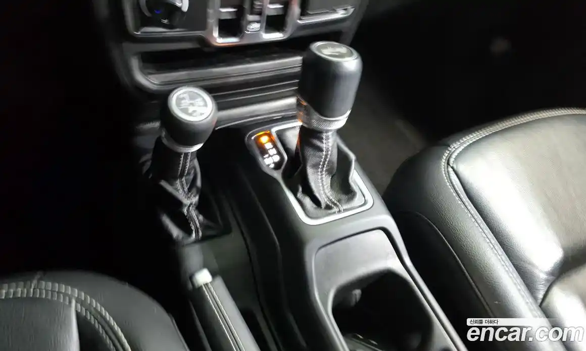 Jeep Wrangler 2021 2.0 гидро в Москве № 232350, фото 9
