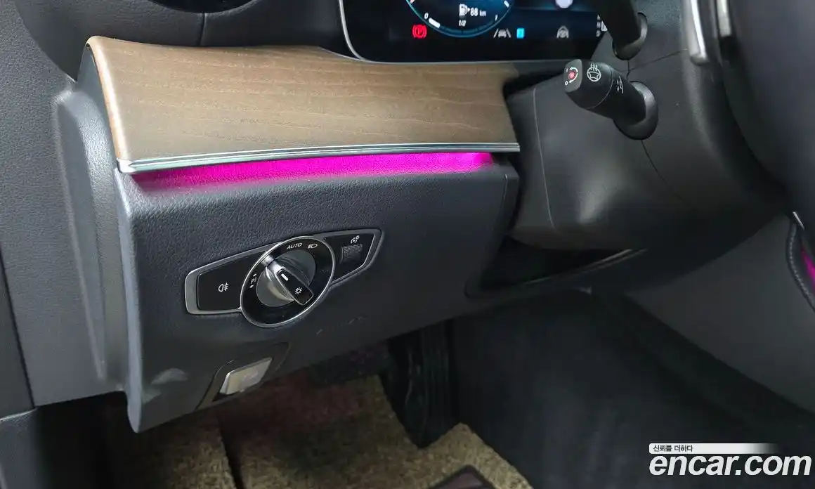 Mercedes-Benz E-Class 2022 2.0 гидро, фото 17
