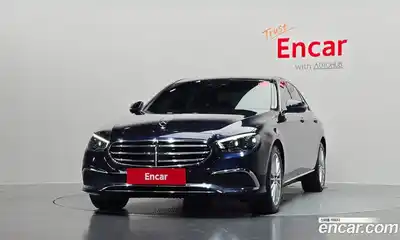 Mercedes-Benz E-Class 2022 2.0 гидро, миниатюра 3