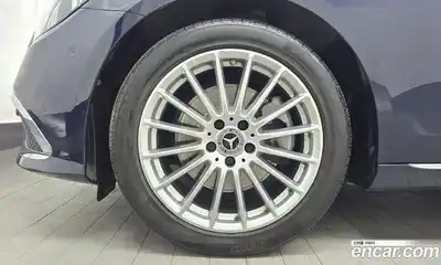 Mercedes-Benz E-Class 2022 2.0 гидро, миниатюра 5