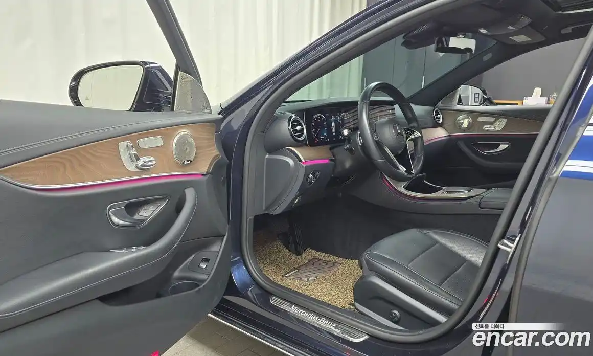 Mercedes-Benz E-Class 2022 2.0 гидро, фото 10