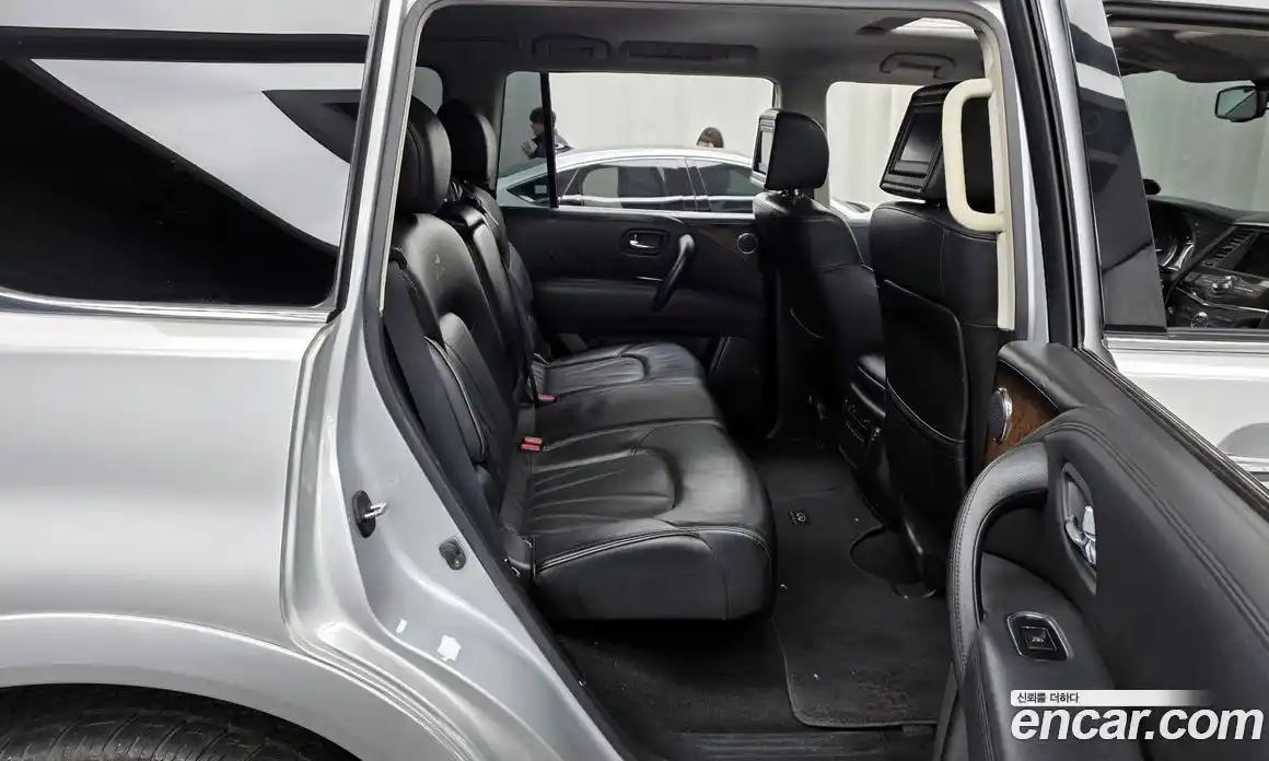 Infiniti QX 2010 5.6 гидро в Москве № 249694, фото 12
