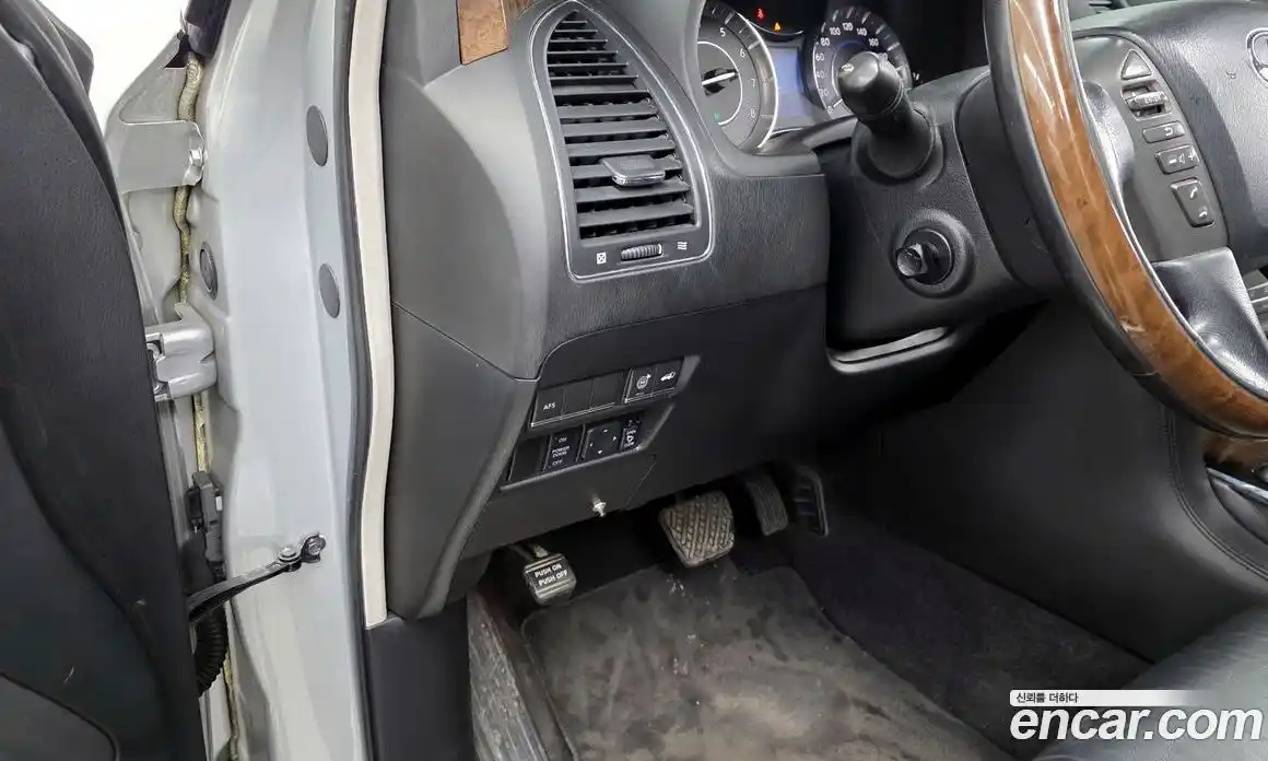 Infiniti QX 2010 5.6 гидро в Москве № 249694, фото 17