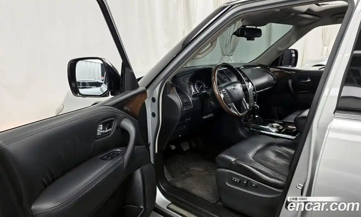 Infiniti QX 2010 5.6 гидро в Москве № 249694, фото 10