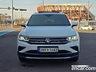Volkswagen Tiguan 2021 2.0 гидро в Москве № 272945, миниатюра 3
