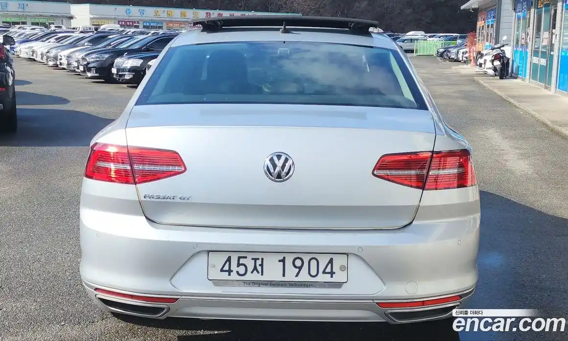 Volkswagen Passat 2018 2.0 гидро в Москве № 277978, фото 4