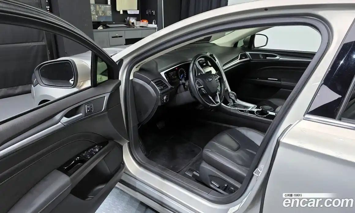 Ford Mondeo 2015 2.0 гидро в Москве № 281644, фото 10