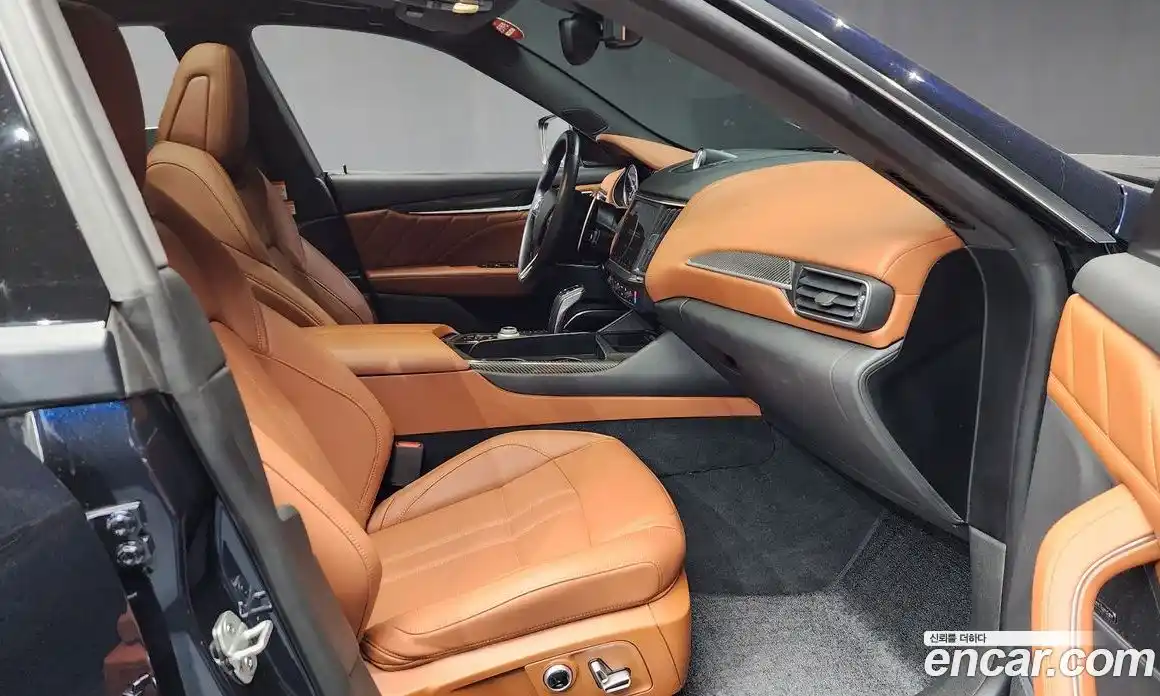 Maserati Levante 2022 3.0 гидро в Москве № 282564, фото 11