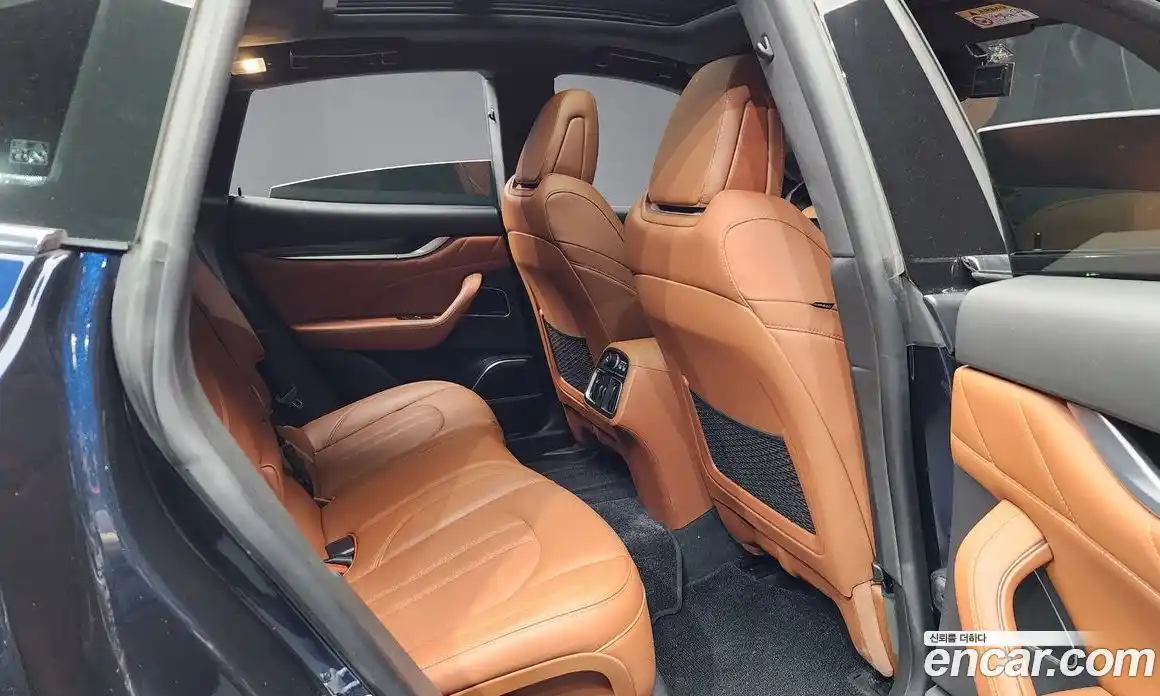 Maserati Levante 2022 3.0 гидро в Москве № 282564, фото 12