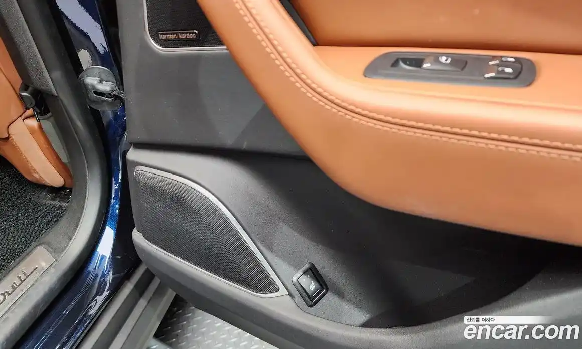 Maserati Levante 2022 3.0 гидро в Москве № 282564, фото 18