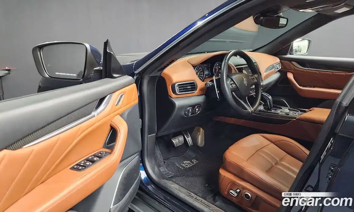 Maserati Levante 2022 3.0 гидро в Москве № 282564, фото 10