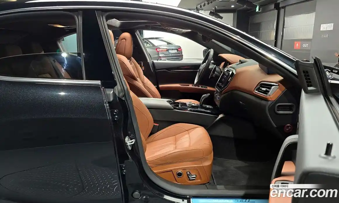 Maserati Ghibli 2022 3.0 гидро в Москве № 282726, фото 11