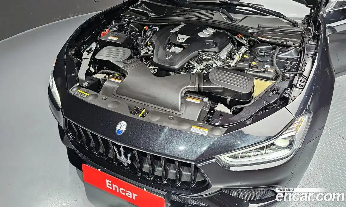 Maserati Ghibli 2022 3.0 гидро в Москве № 282726, фото 6