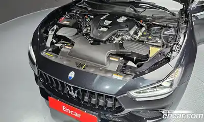 Maserati Ghibli 2022 3.0 гидро в Москве № 282726, миниатюра 6