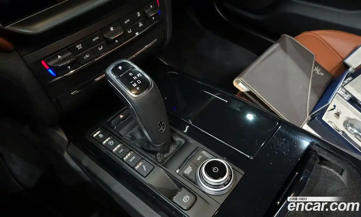 Maserati Ghibli 2022 3.0 гидро в Москве № 282726, фото 9