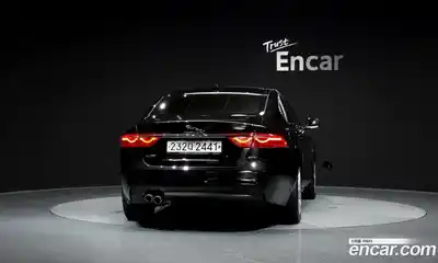 Jaguar XF 2017 2.0 гидро в Москве № 283856, миниатюра 4