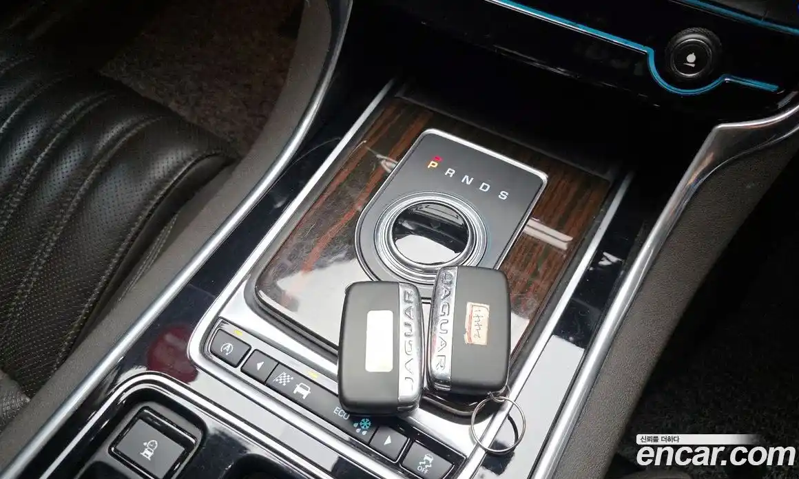 Jaguar XF 2017 2.0 гидро в Москве № 283856, фото 9