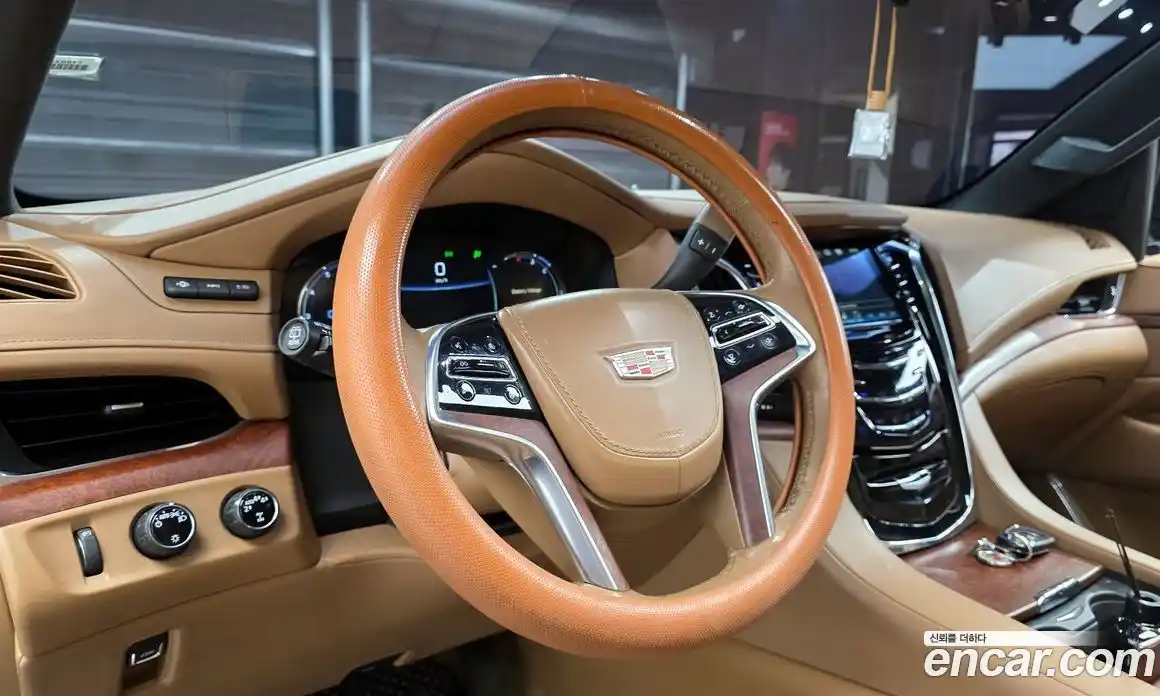 Cadillac Escalade 2017 6.2 гидро в Москве № 285594, фото 13