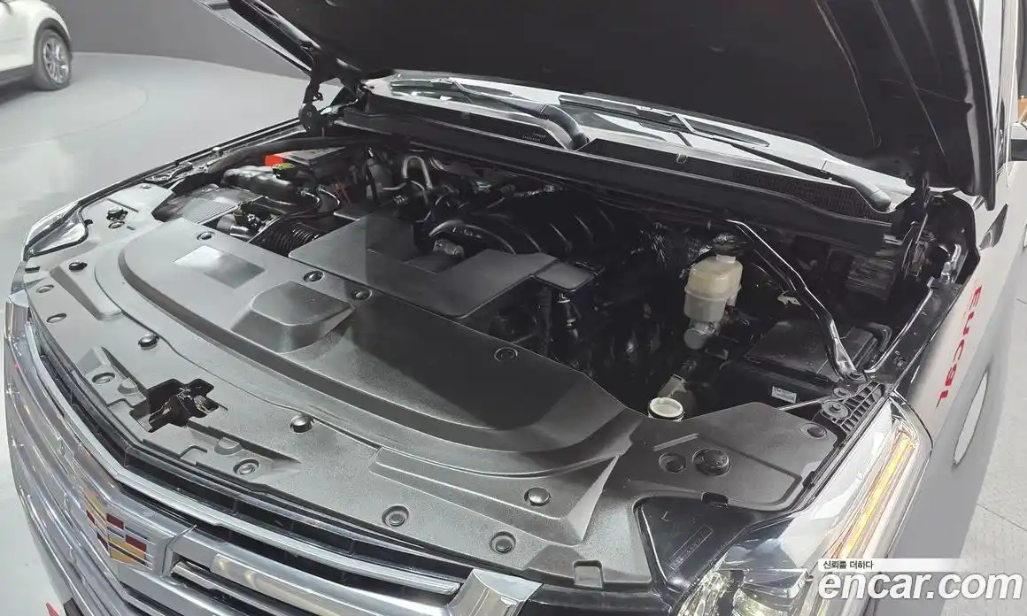 Cadillac Escalade 2017 6.2 гидро в Москве № 285594, фото 6
