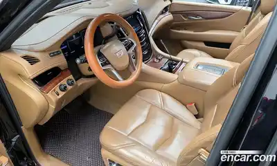 Cadillac Escalade 2017 6.2 гидро в Москве № 285594, миниатюра 7