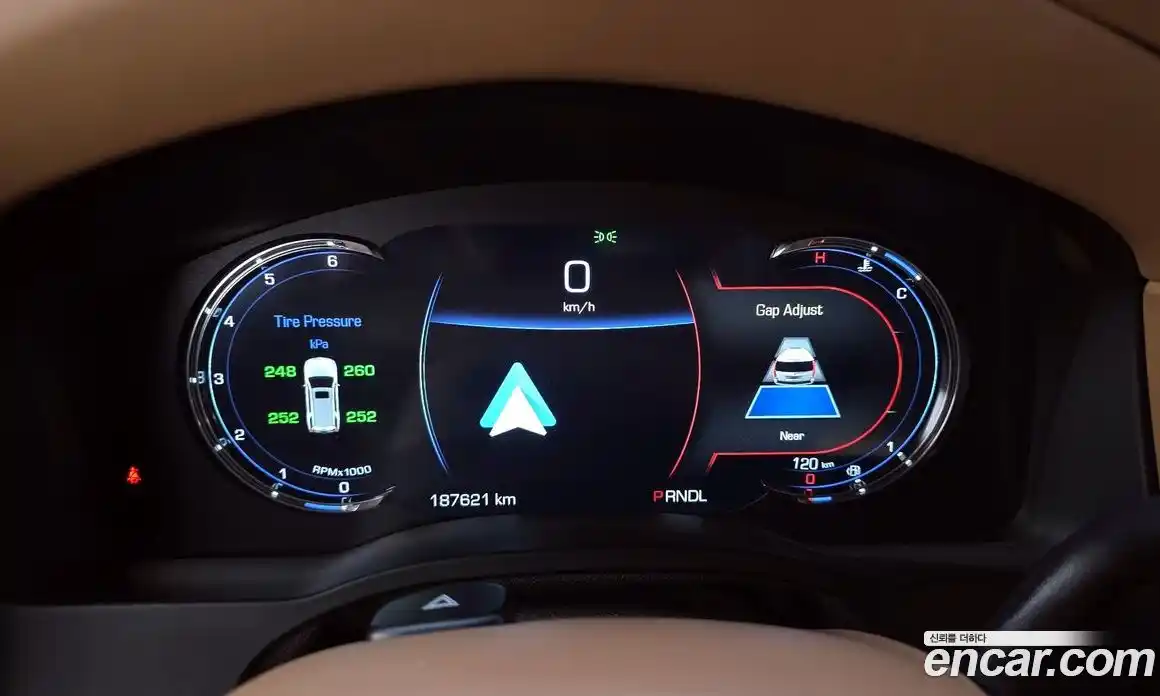 Cadillac Escalade 2017 6.2 гидро в Москве № 285594, фото 8