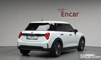Mini Cooper 2025 2.0 гидро в Москве № 299134, миниатюра 2