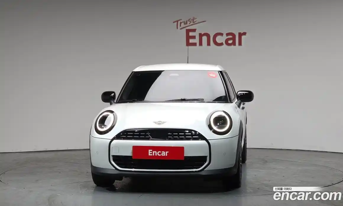Mini Cooper 2025 2.0 гидро в Москве № 299134, фото 3