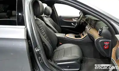 Mercedes-Benz E-Class 2022 2.0 гидро, миниатюра 11