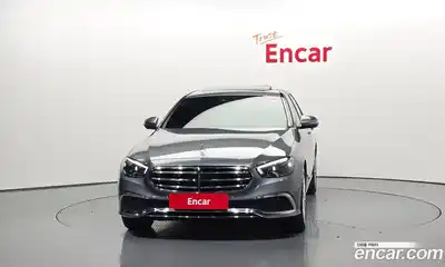 Mercedes-Benz E-Class 2022 2.0 гидро, миниатюра 3