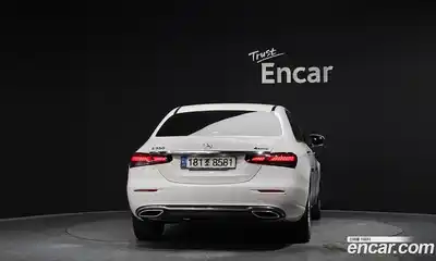 Mercedes-Benz E-Class 2020 2.0 гидро, миниатюра 4