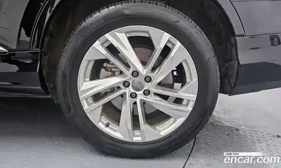 Audi Q7 2021 3.0 гидро в Москве № 312032, миниатюра 5
