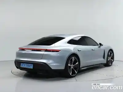 Porsche Taycan 2023 гидро в Москве № 312879, миниатюра 2