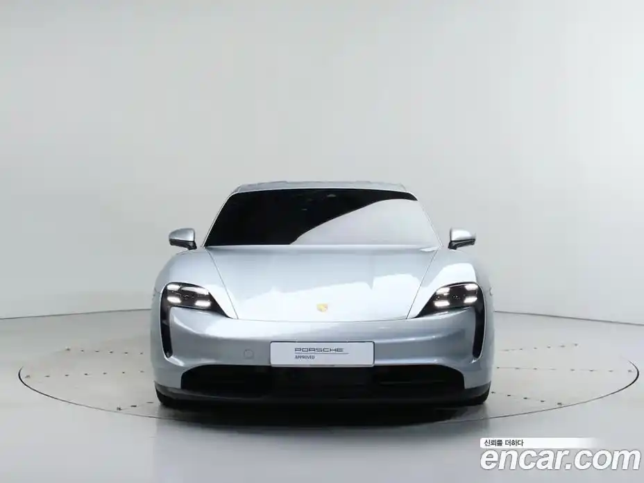 Porsche Taycan 2023 гидро в Москве № 312879, фото 3