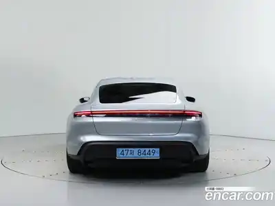 Porsche Taycan 2023 гидро в Москве № 312879, миниатюра 4