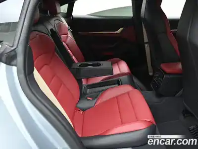 Porsche Taycan 2023 гидро в Москве № 312879, миниатюра 6