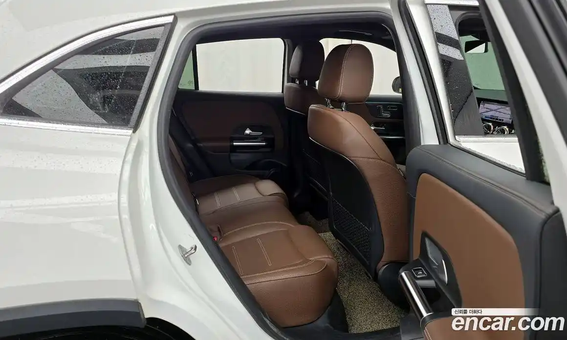Mercedes-Benz GLA-Class 2021 2.0 гидро в Москве № 322077, фото 12