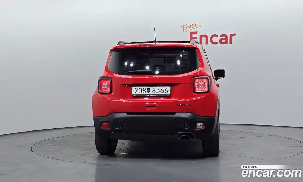 Jeep Renegade 2019 2.4 гидро в Москве № 330137, фото 4